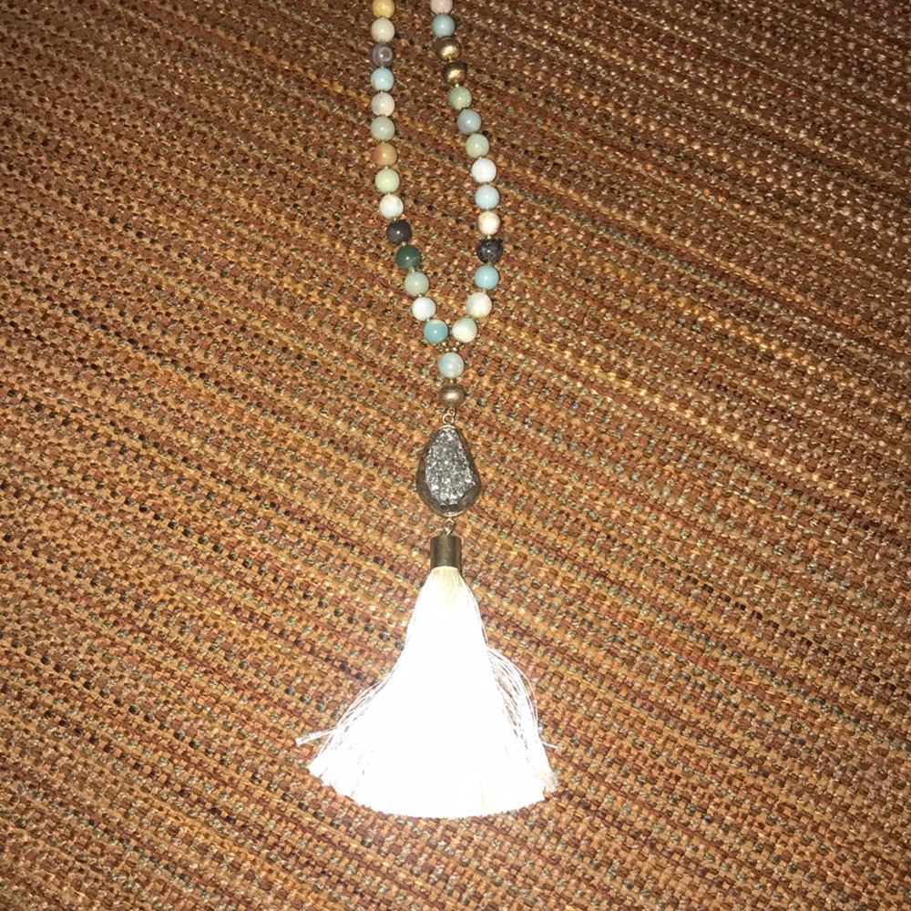Loves affect tassel necklace